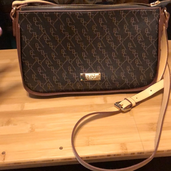 BCBG Crossbody bag - Picture 1 of 2
